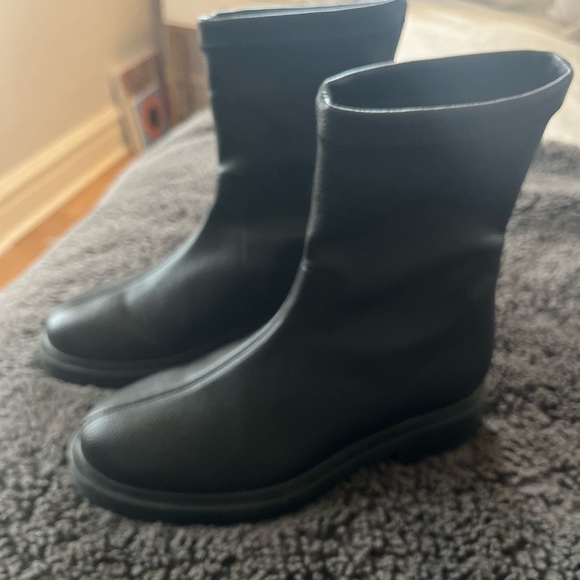 Intentionally Blank Ida Boot!!! - Picture 2 of 5